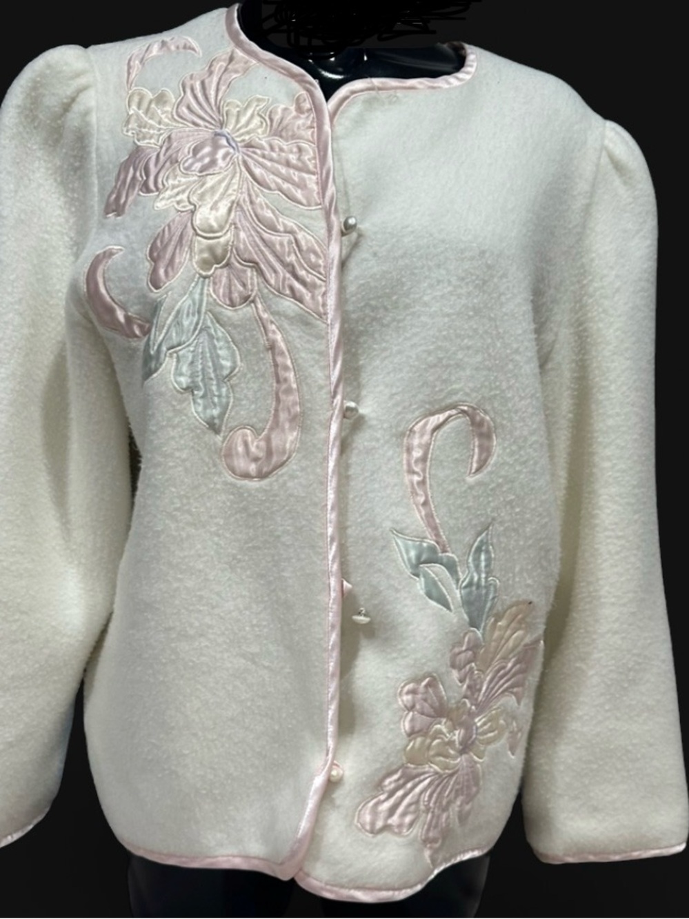 Cream Floral Appliqué Women’s Sweater Jacket
